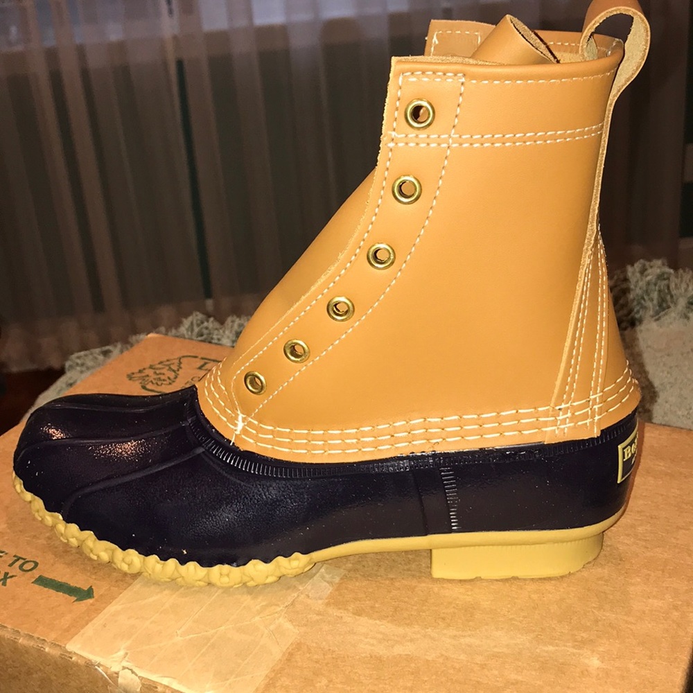 TAN/NAVY L.L. Bean Duck Boots